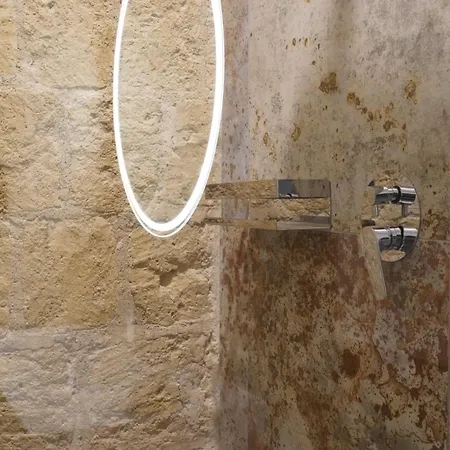 Around 4* Napoli