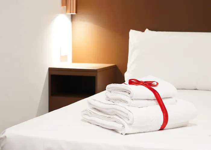 فندق مبيت وإفطار Around 4*