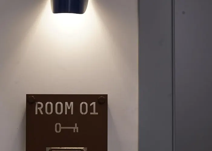 住宿加早餐酒店 Around 4*