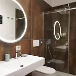 Around Bed & Breakfast 4*