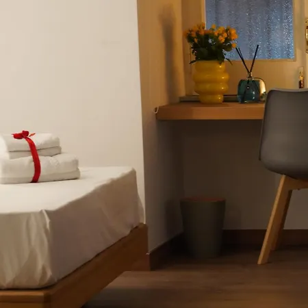 Around Couette-café 4*