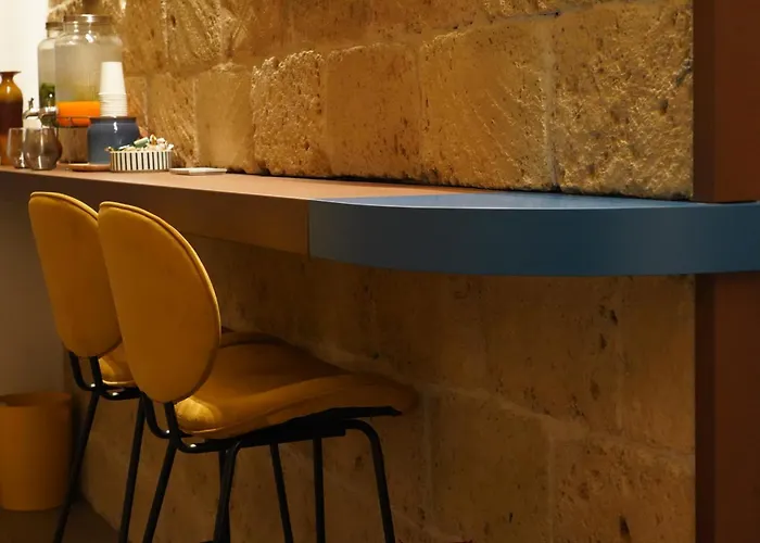 Couette-café Around 4*