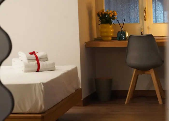 Around Couette-café 4*